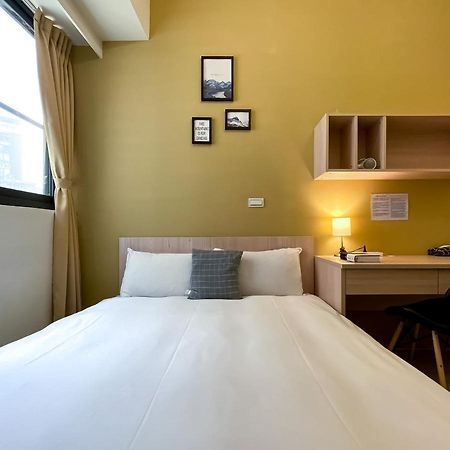 Adagio Hostel Taichung Exterior photo