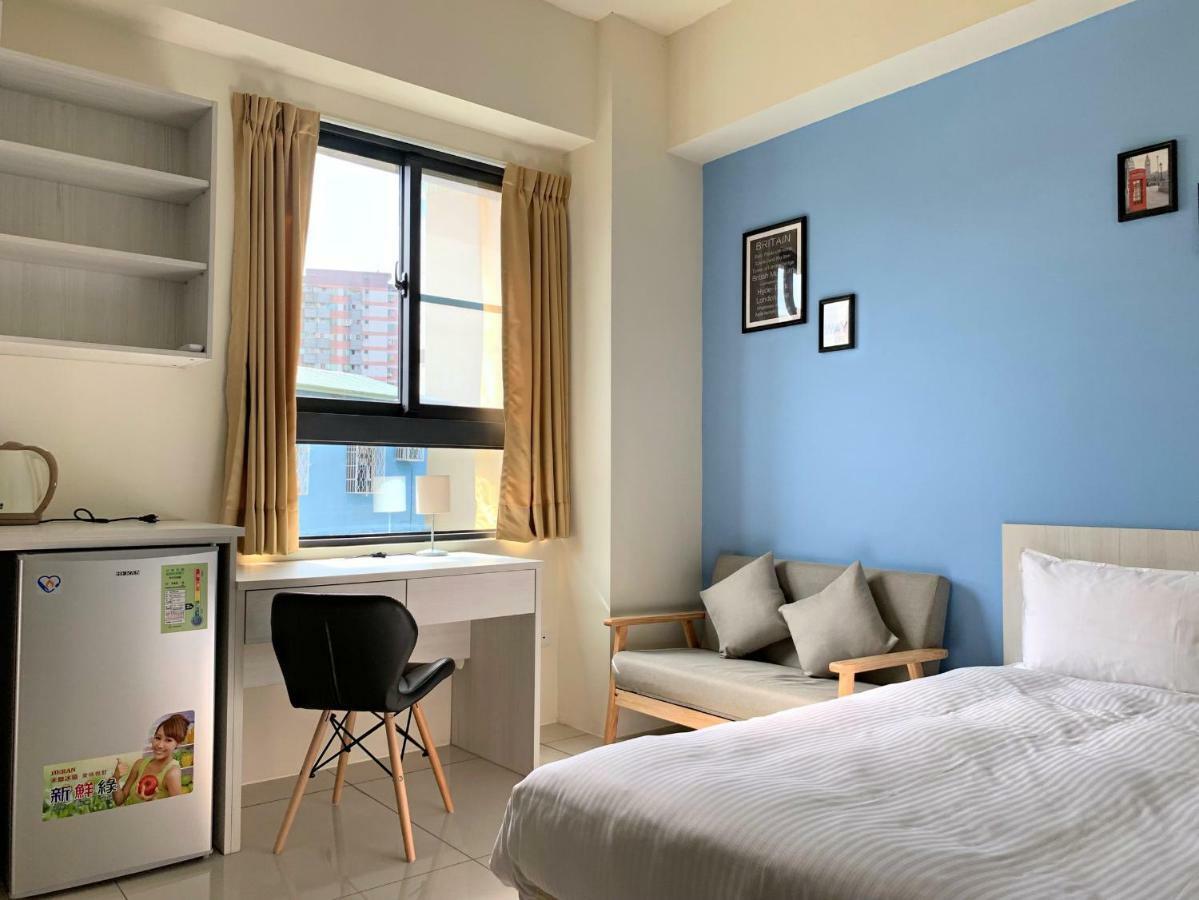 Adagio Hostel Taichung Exterior photo