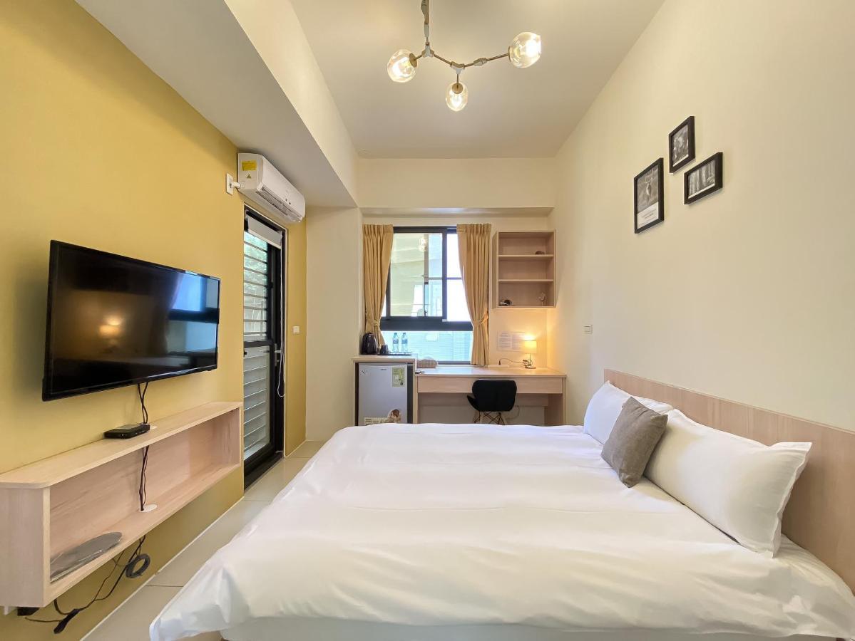 Adagio Hostel Taichung Exterior photo