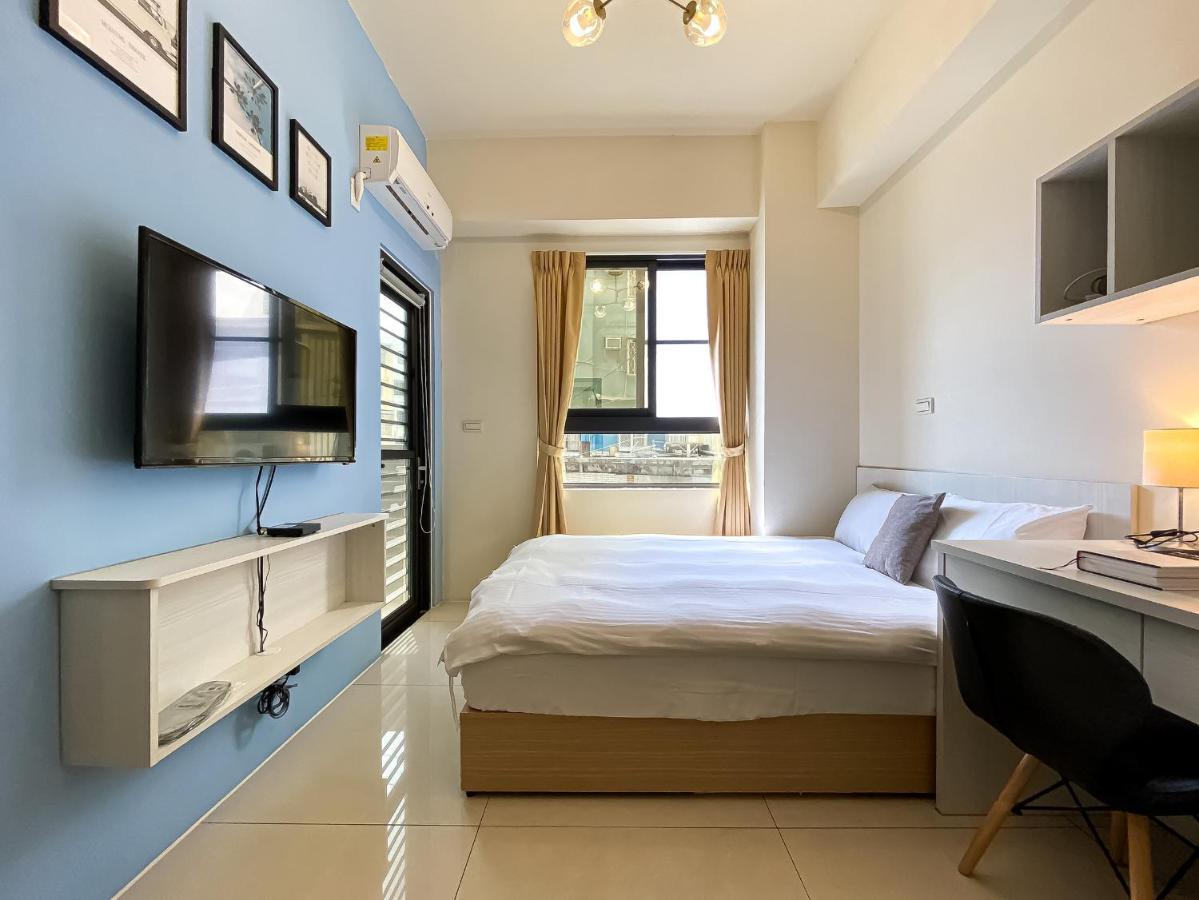 Adagio Hostel Taichung Exterior photo