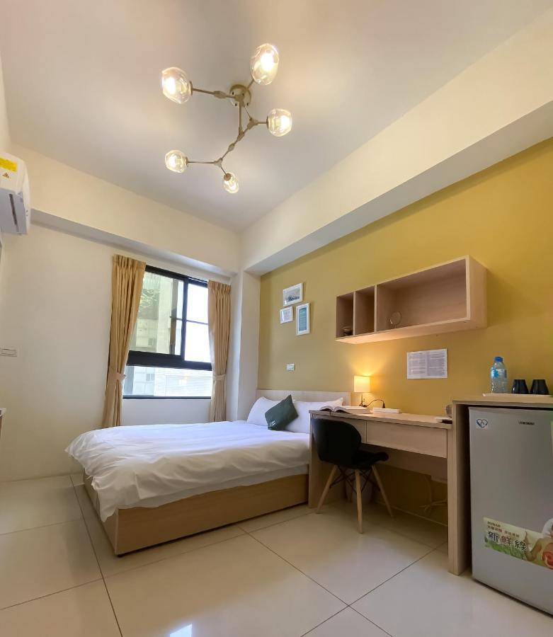 Adagio Hostel Taichung Exterior photo