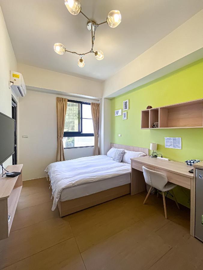 Adagio Hostel Taichung Exterior photo