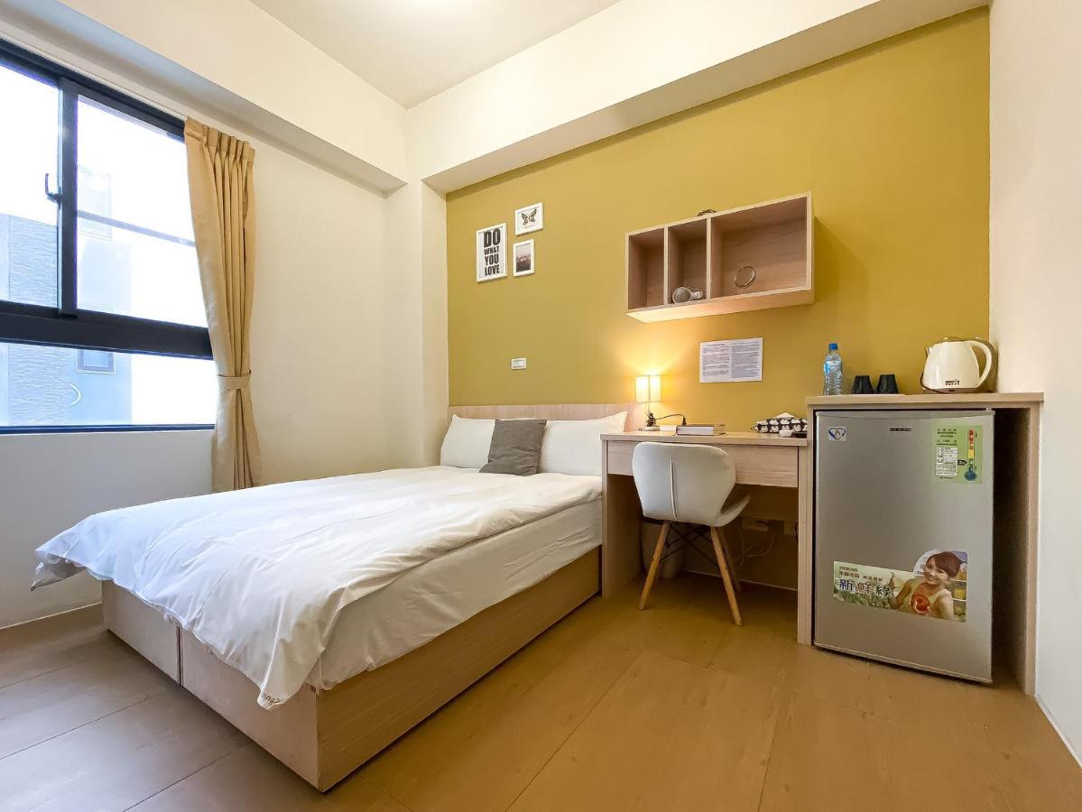 Adagio Hostel Taichung Exterior photo