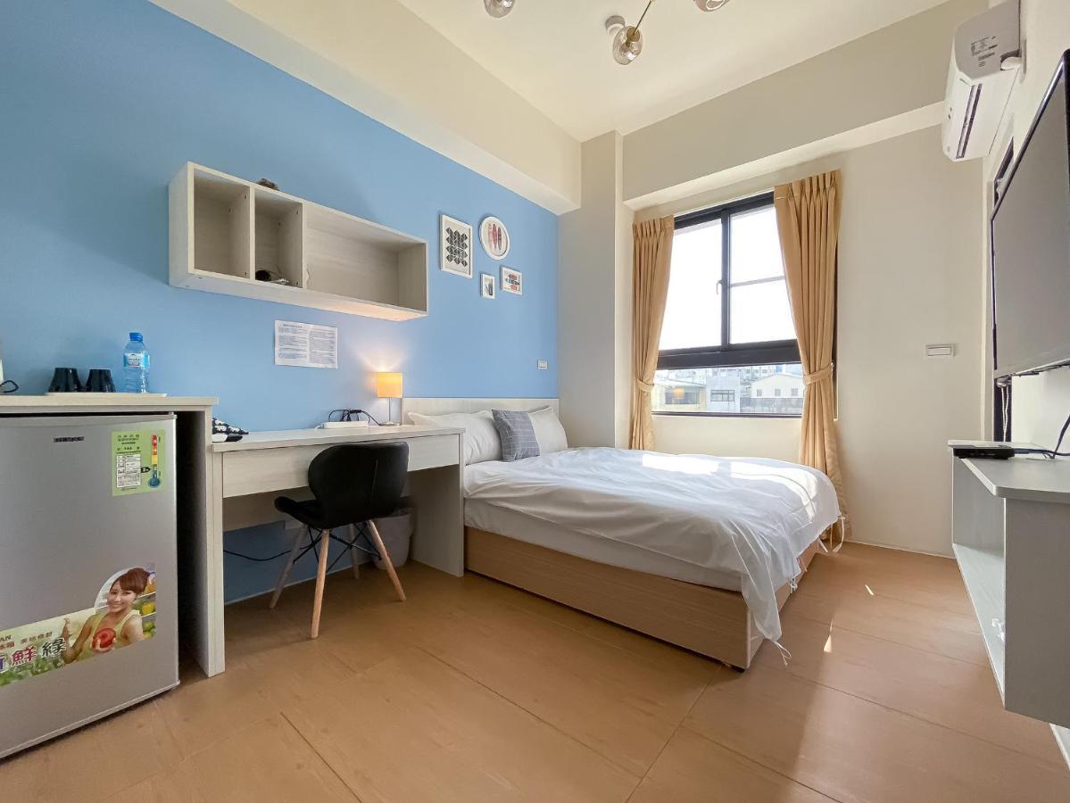 Adagio Hostel Taichung Exterior photo
