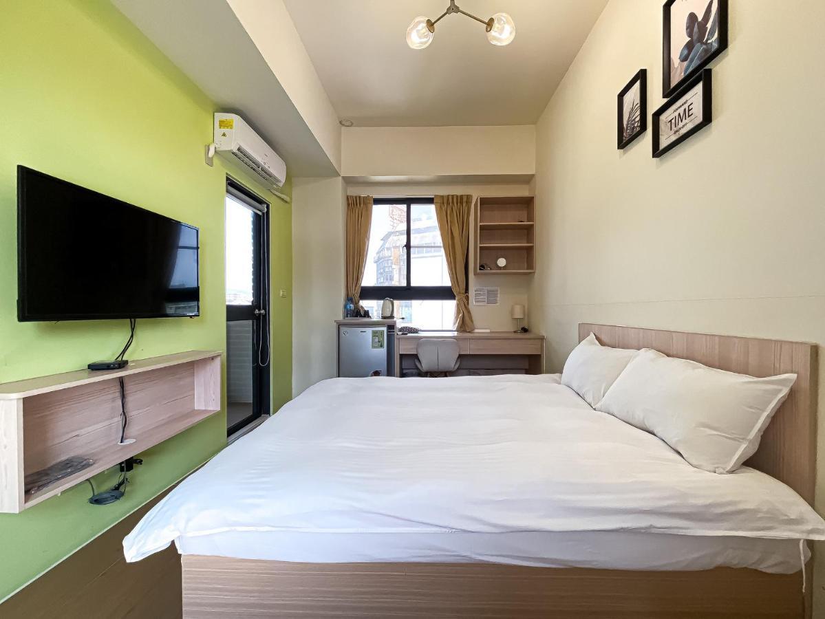 Adagio Hostel Taichung Exterior photo
